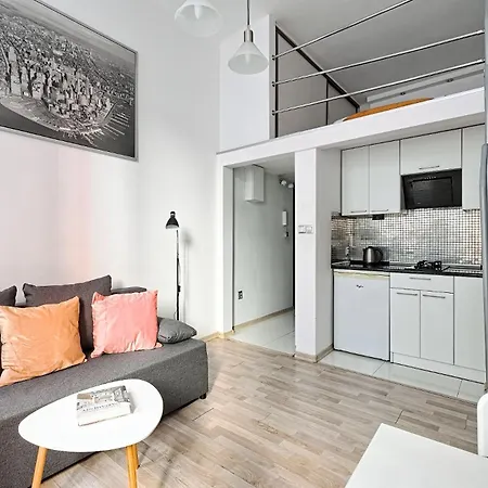 Urbannestgroup - Old Town -s9 Apartment